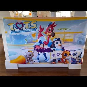 Disney Tots party decor